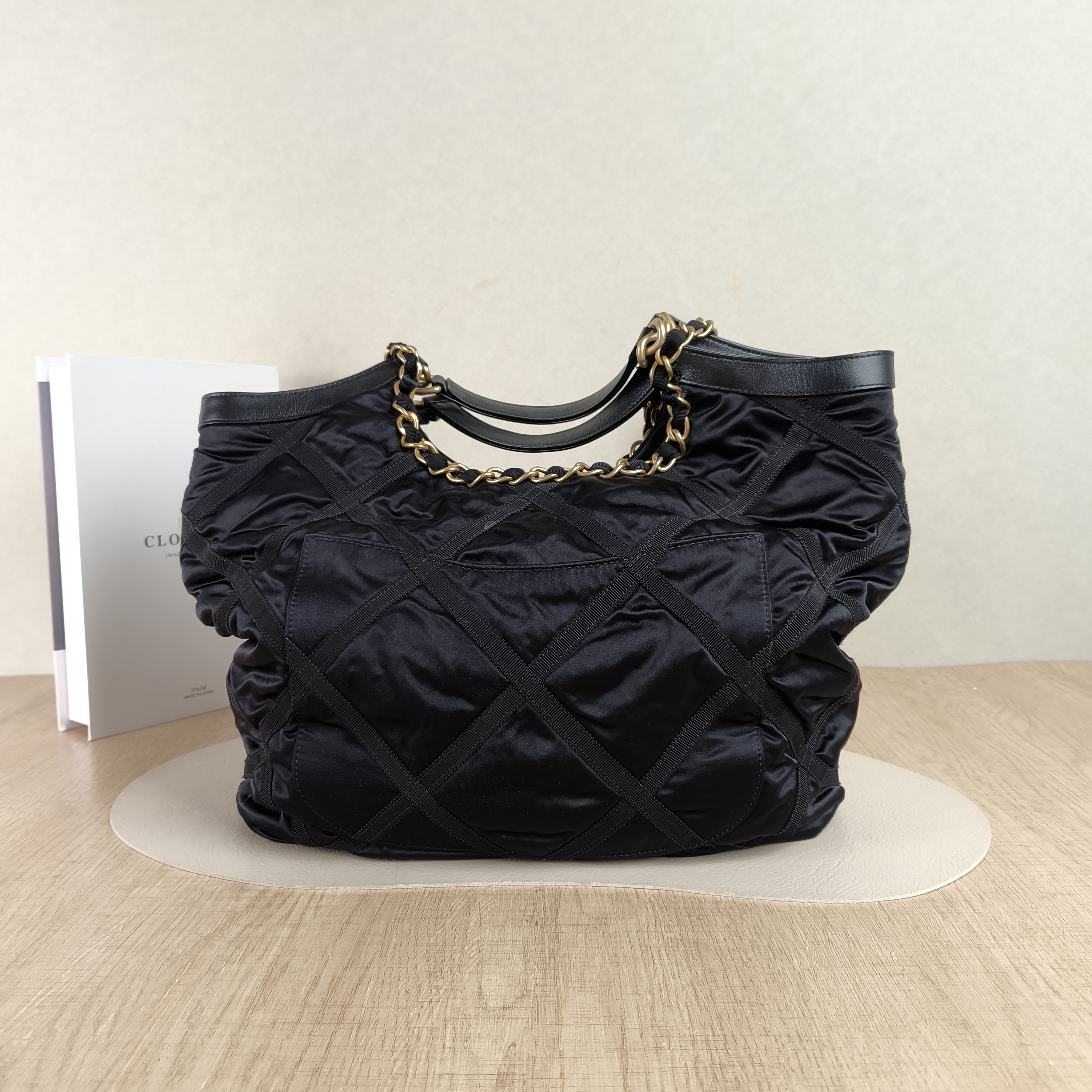 Chanel Shoulder Bag hobo Black One Size35 × 12 × 35 cm — cover view 2 of 4