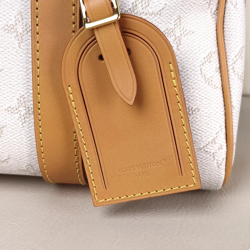 Louis Vuitton Crossbody Bag Keepall 25 White Monogram PVC Medium 25 × 11 × 15 cm — detail view 7 of 10