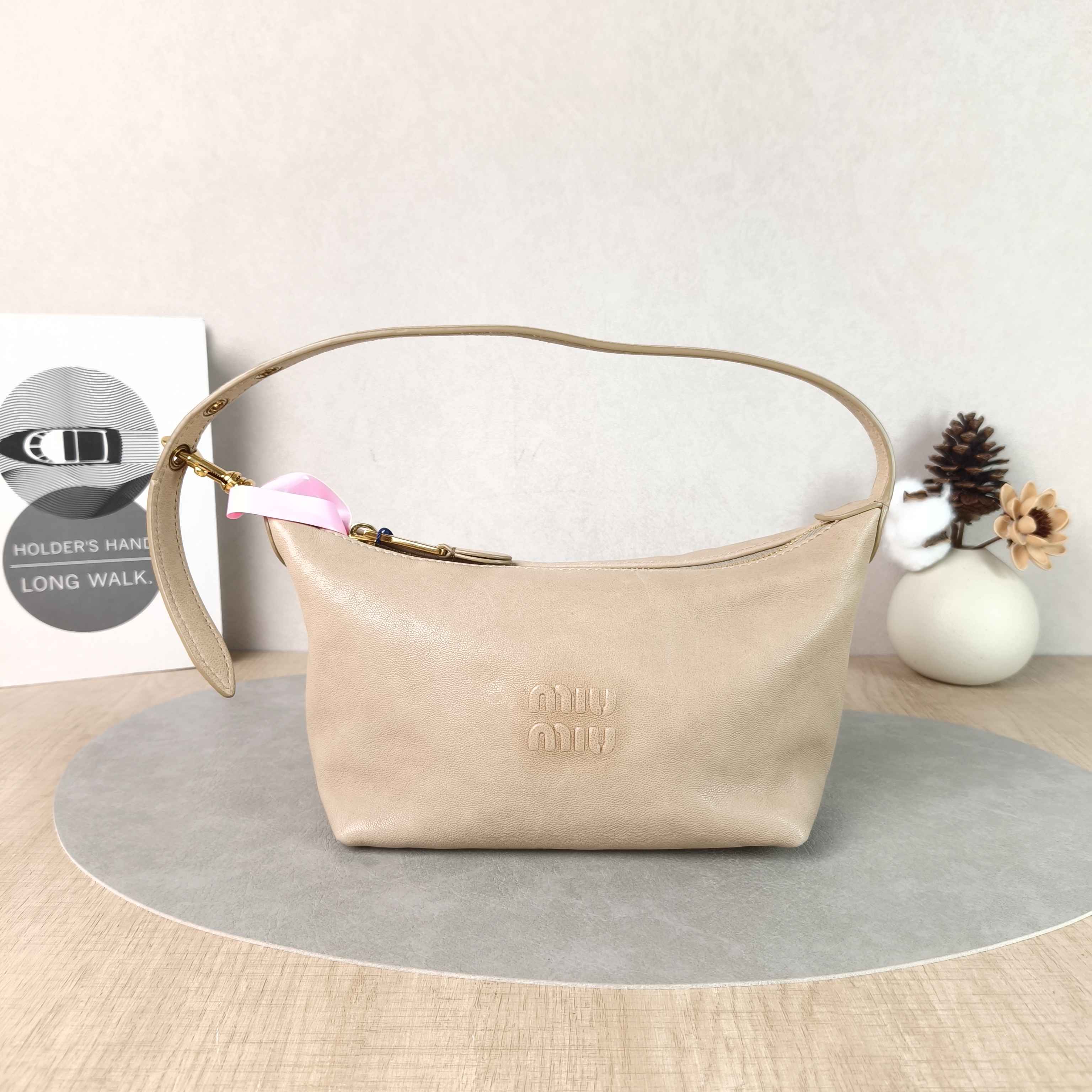 Miumiu Top Handle Bag Spirit Vanity Case Bag Cosmetic Bag Lambskin One Size18.5 × 10 × 14 cm