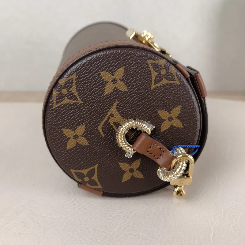 Louis Vuitton Crossbody Bag Papillon Trunk Monogram PVC Small 19 × 9 × 9 cm — detail view 3 of 10