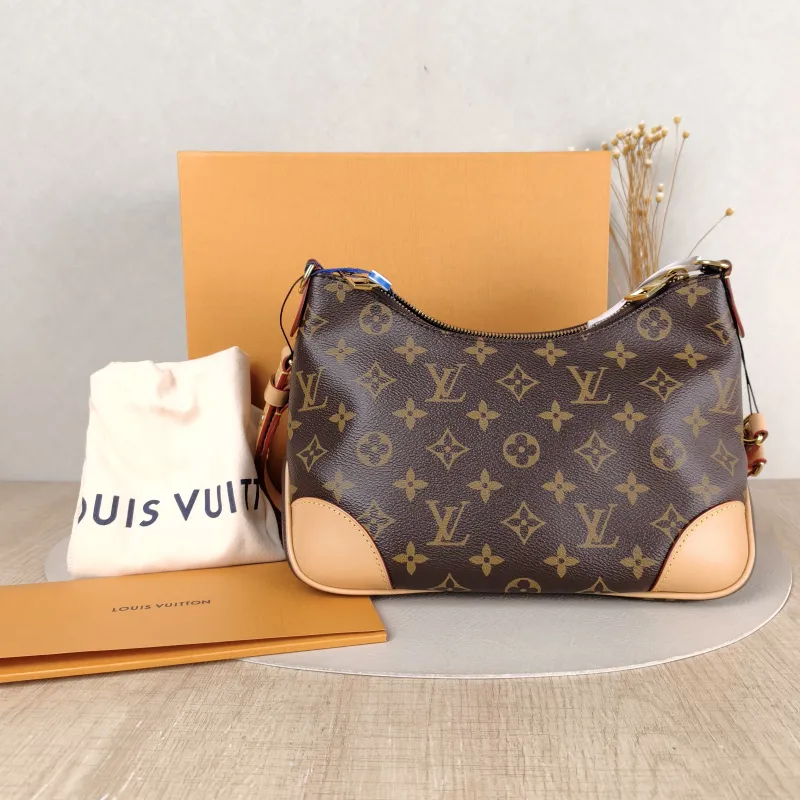 Louis Vuitton Crossbody Bag Boulogne PVC Small 26 × 9.5 × 16 cm — cover view 2 of 6