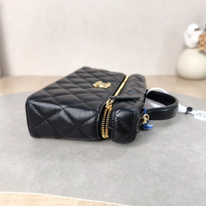 Chanel Crossbody Bag lp Box Bag Black Lambskin One Size 19.5 × 5 × 17 cm — detail view 7 of 12