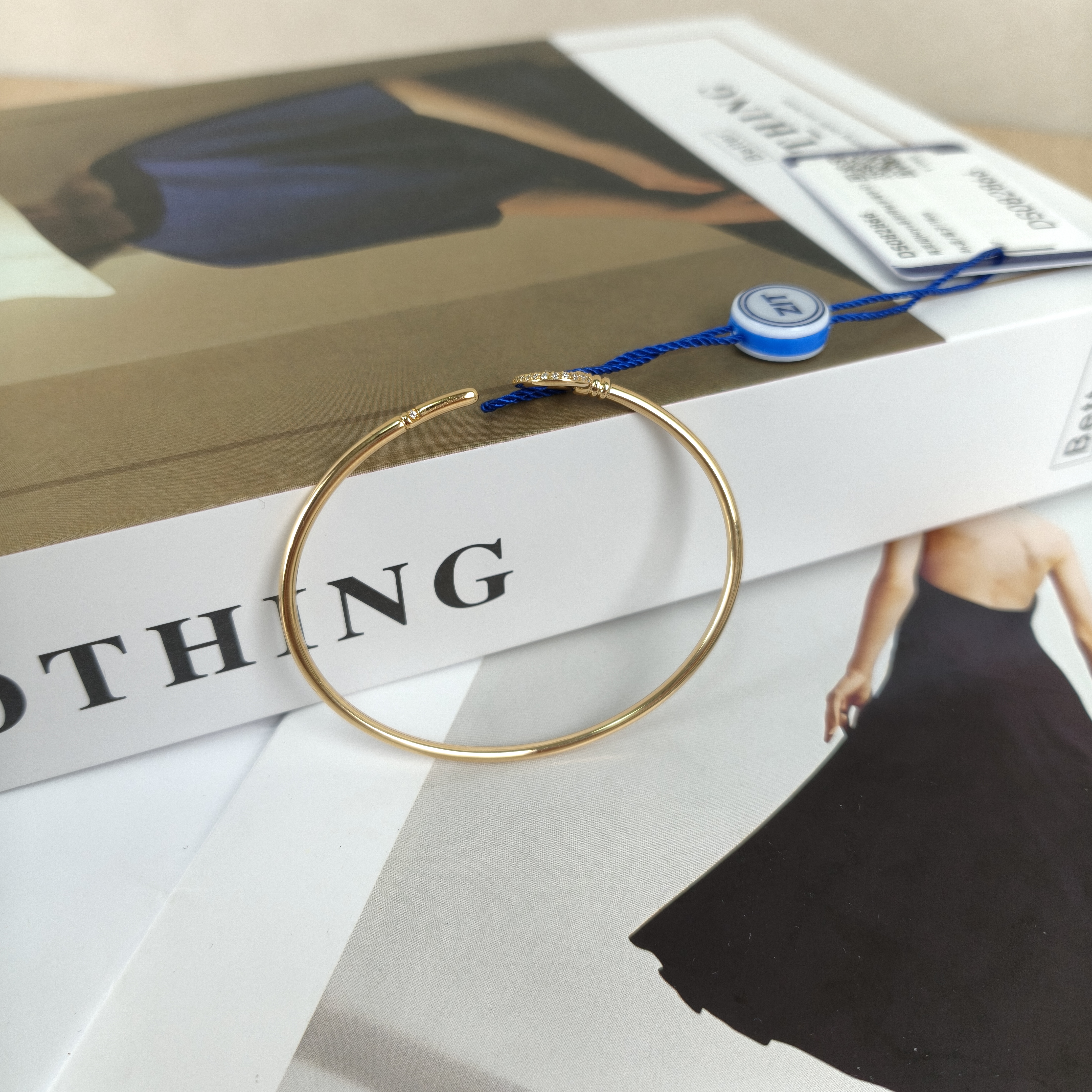 Tiffany&Co. Keys Collection Bangle Medium18k · Box · 18㎝ — cover view 7 of 9