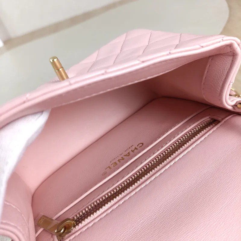 Chanel Crossbody Bag 25b c Pink Lambskin Mini 17 × 8 × 13.5 cm — detail view 8 of 12