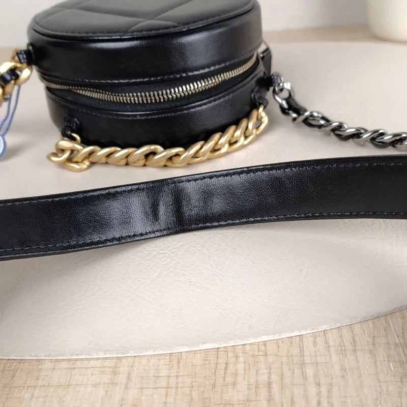 Chanel Crossbody Bag 19bag Black Lambskin Mini 12 × 4.5 × 12 cm — detail view 5 of 13