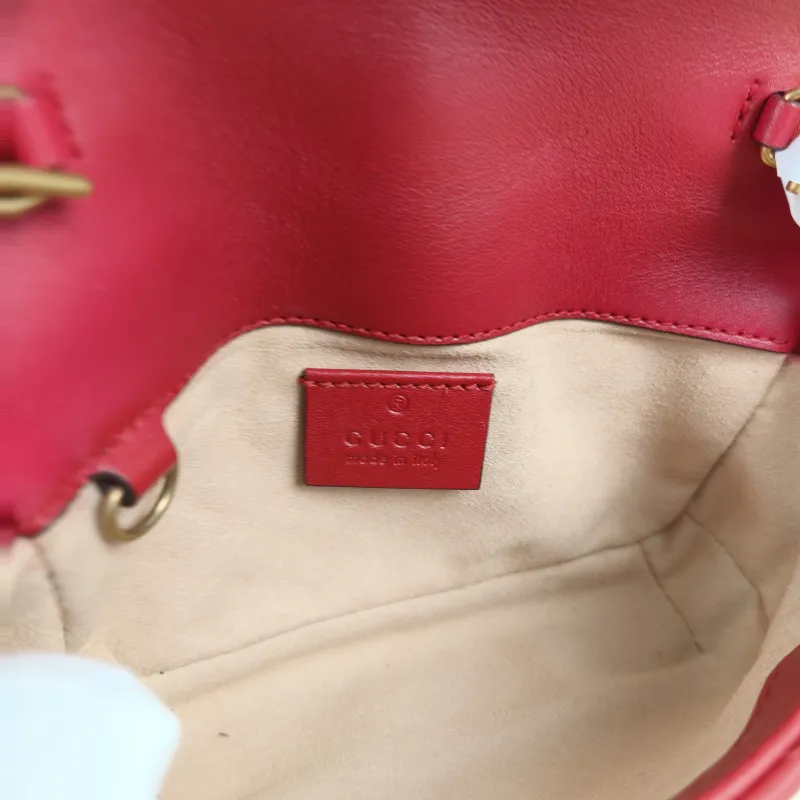 GUCCI Crossbody Bag GG Marmont Mini Marmont Mini Red Calfskinmini16.5 × 4.5 × 9.5 cm — detail view 7 of 11