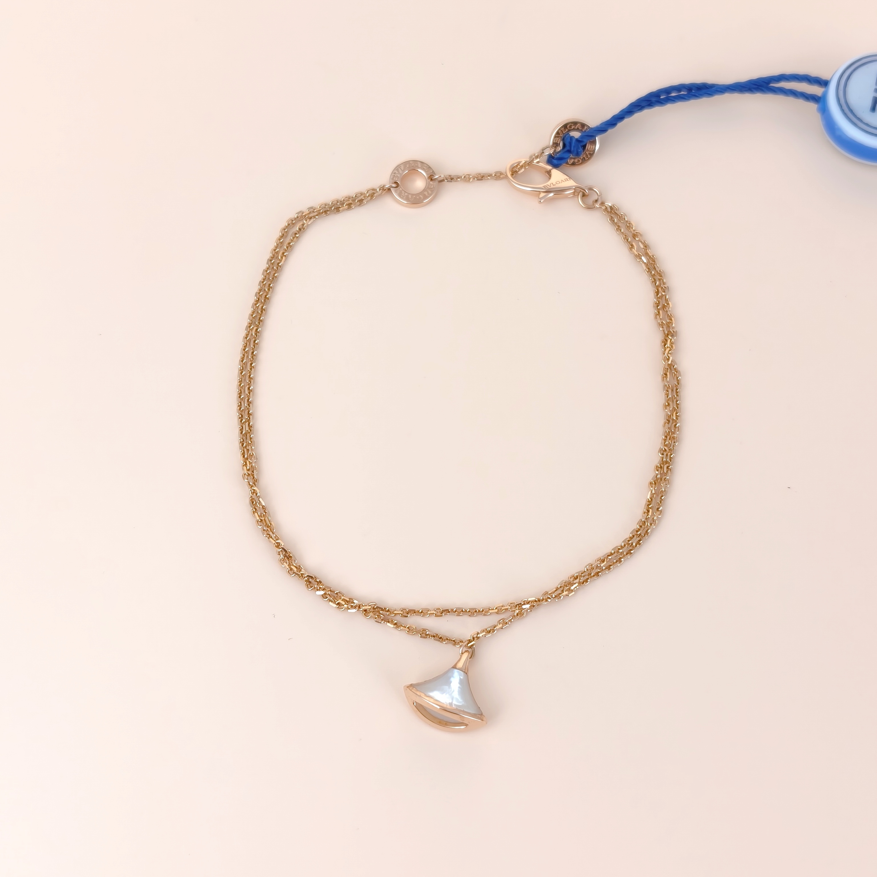 Bvlgari Bracelet DIVAS’ DREAM Collection White Mother-of-Pearl Bracelet Pearl · White Mother-of-Pearl18KR ose Gold One Size19cm
