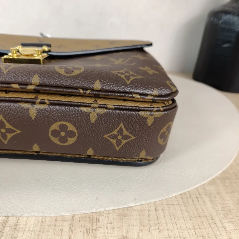 Louis Vuitton Crossbody Bag Pochette Métis Monogram Colorblock PVC Medium 25 × 7 × 19 cm — detail view 7 of 12