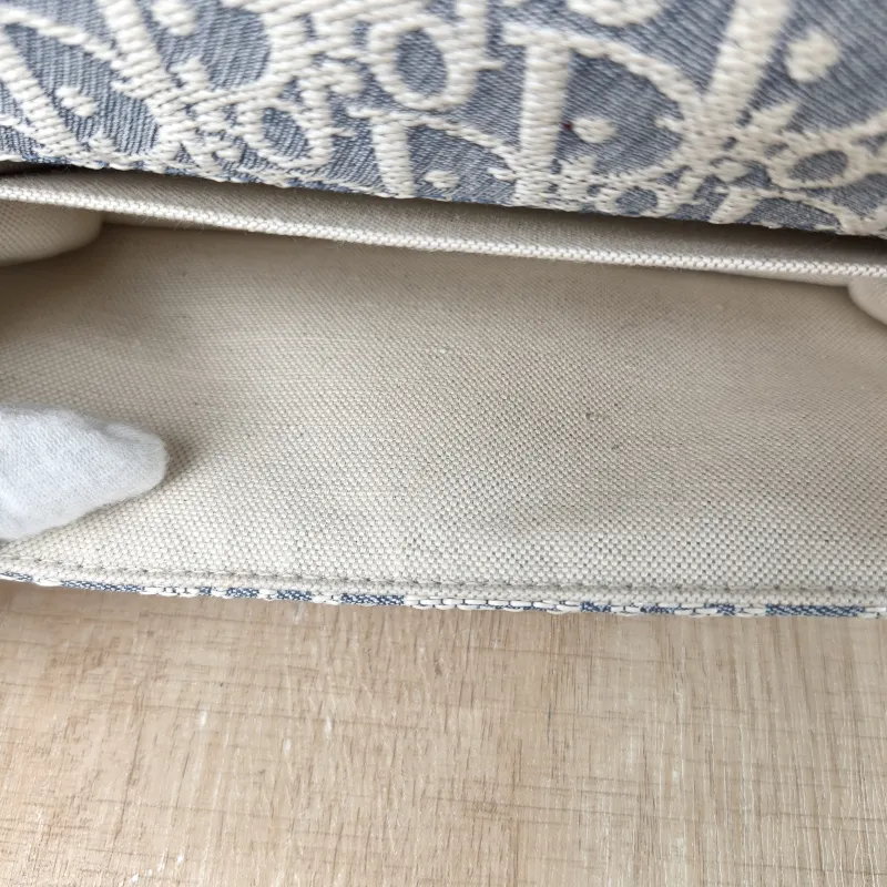 DIOR Crossbody Bag 30 Montaigne East-West 30 Blue Beige Calfskin，Canvas Small 21 × 6 × 12 cm — detail view 8 of 11