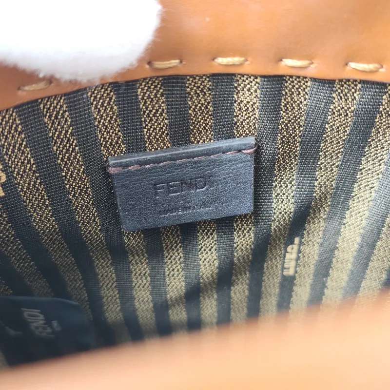 FENDI Crossbody Bag sunshine Caramel Calfskin Mini 13 × 6.5 × 18 cm — detail view 3 of 10