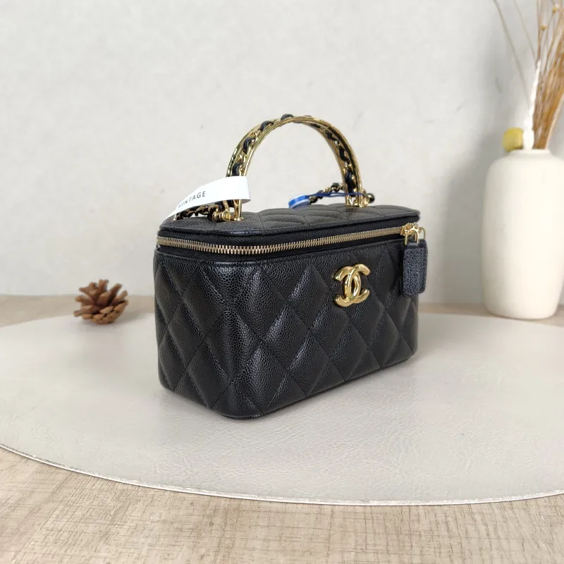 Chanel Crossbody Bag Edition Black Grained Calfskinmini16 × 8 × 9.5 cm — cover view 5 of 6