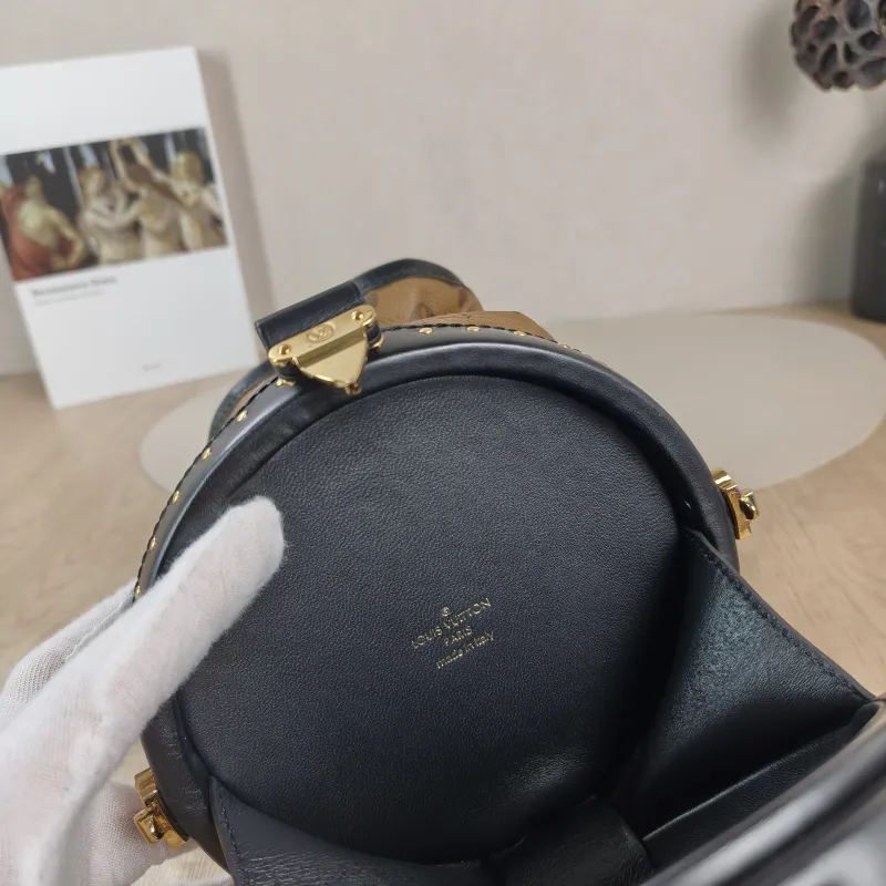 Louis Vuitton Shoulder Bag Petit Noe Edition Bucket Bag Monogram PVC One Size 13.5 × 13.5 × 22 cm — detail view 13 of 13