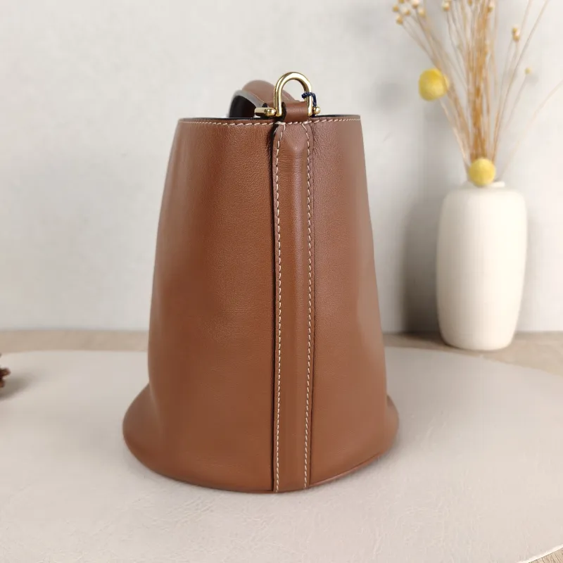 CELINE Crossbody Bag Bucket 16 Bucket Bag Caramel Calfskin Small 16 × 16 × 18 cm — detail view 6 of 9