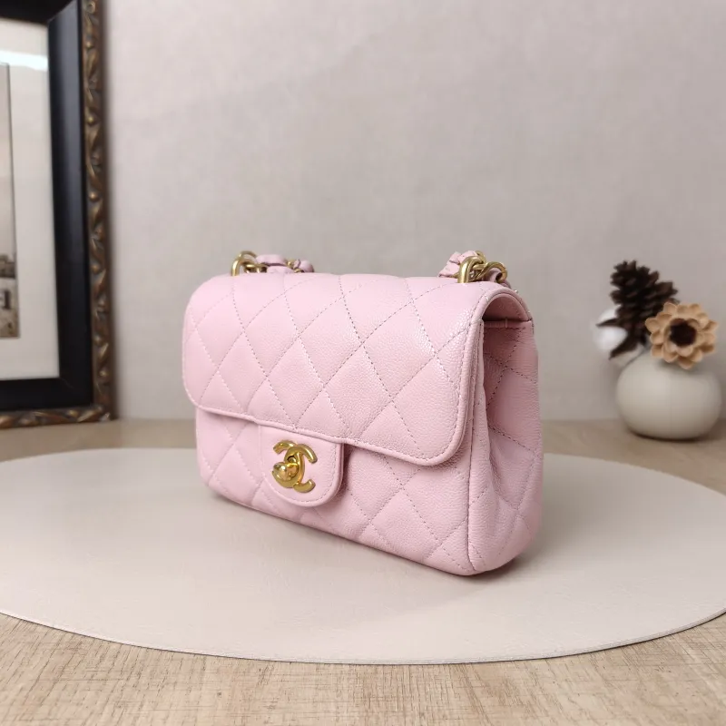 Chanel Crossbody Bag Edition mini Pink Grained Calfskin mini20 × 6 × 12 cm — cover view 3 of 12
