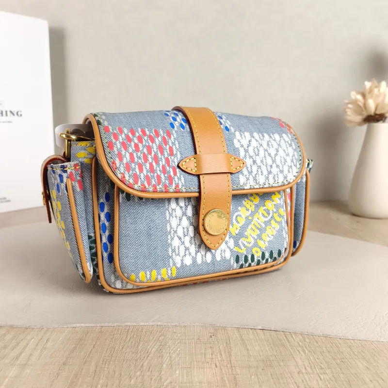 Louis Vuitton Crossbody Bag CARGO Camera Bag Colorblock Mini 23 × 10 × 14 cm — cover view 5 of 5