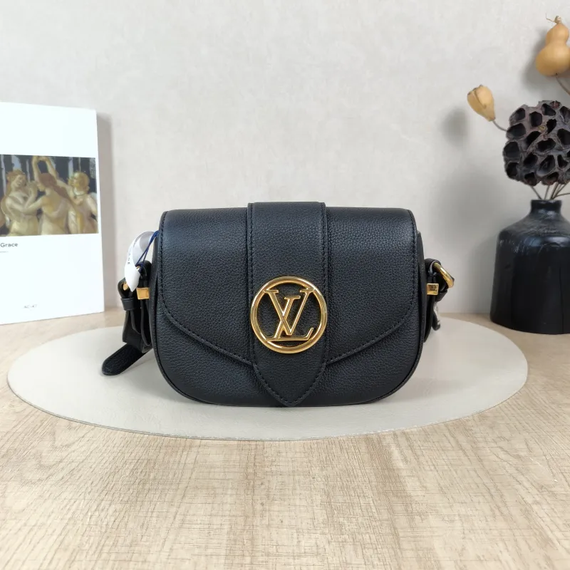 Louis Vuitton Crossbody Bag Pont 9 Soft Messenger Bag Black Calfskin Small21 × 6.5 × 15 cm