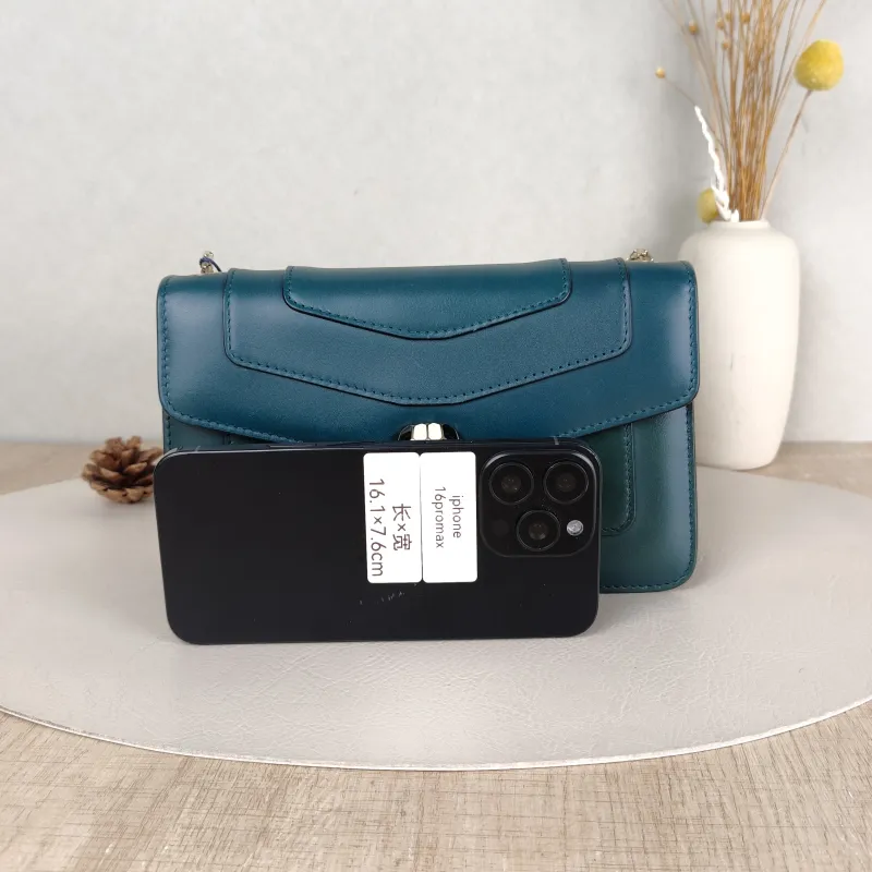 Bvlgari Shoulder Bag Serpenti Forever East-West Collection Crossbody Bag Green Calfskin Small 22 × 5.5 × 13 cm — cover view 2 of 5