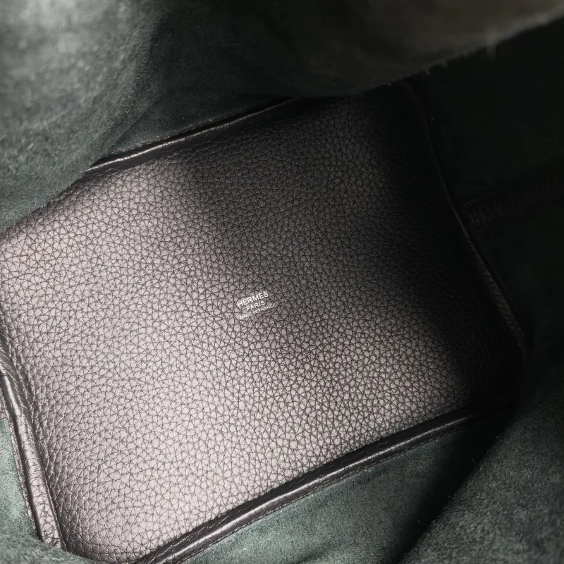 Hermès Top Handle Bag Picotin Lock 22 22 89Black TC Calfskin Medium 22 × 17 × 21 cm Z — detail view 3 of 9