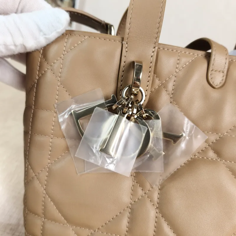DIOR Top Handle Bag TOUJOURS Edition Brown Calfskin Small 18.5 × 12 × 18.5 cm — detail view 6 of 12