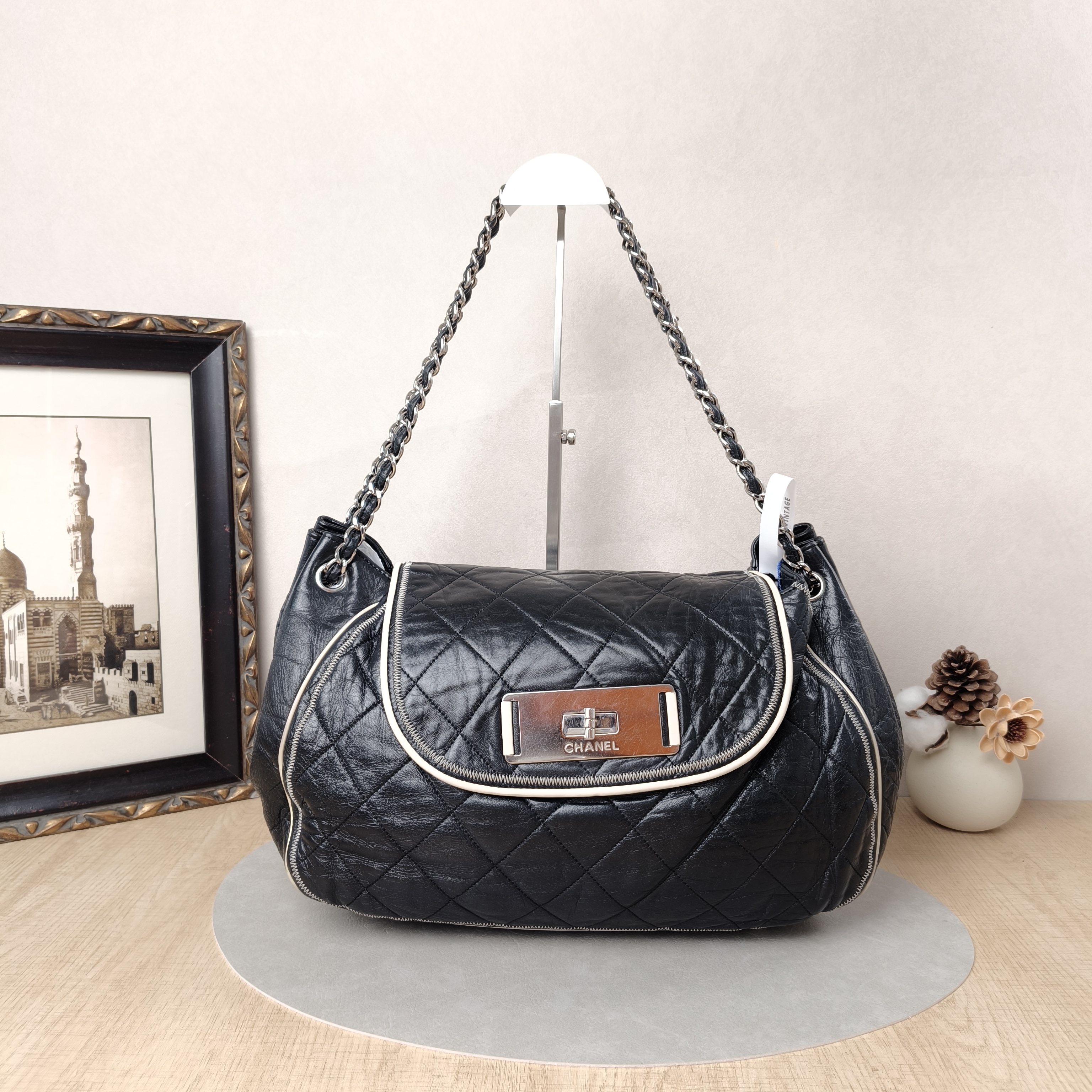 Chanel Shoulder Bag tote Black Calfskin One Size36 × 16 × 21 cm