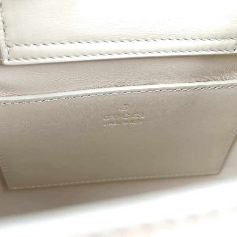 GUCCI Top Handle Bag Diana Top Handle Bag White Calfskin Small 20 × 10 × 16 cm — detail view 3 of 10