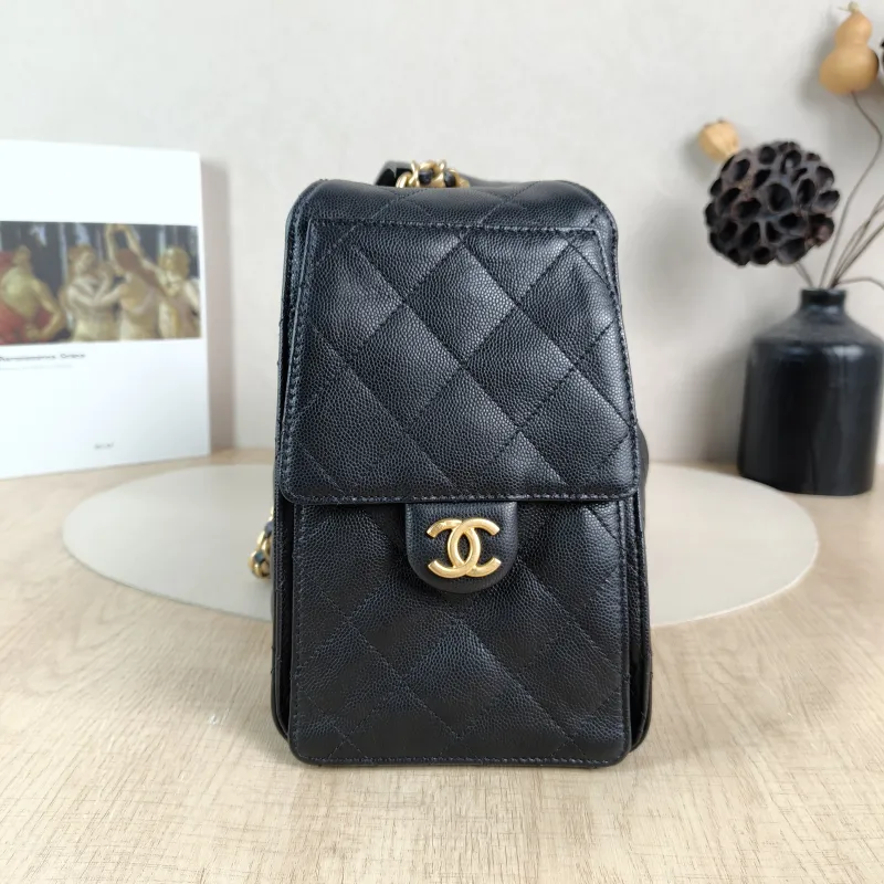 Chanel Shoulder Bag25Bag Black Grained Calfskin Small26 × 14 × 30 cm — detail view 13 of 13