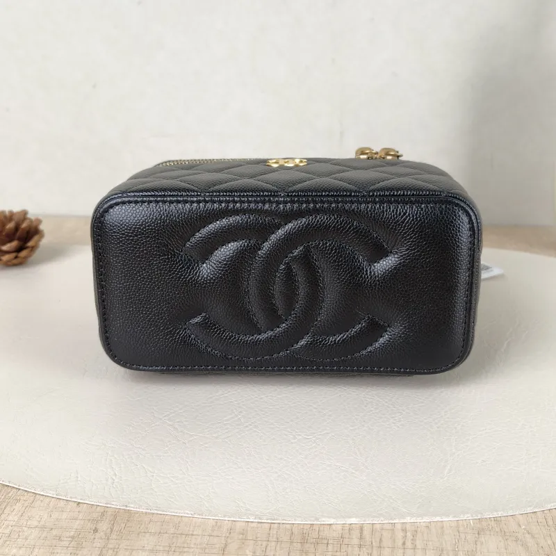 Chanel Crossbody Bag Edition Black Grained Calfskinmini16 × 8 × 9.5 cm — cover view 2 of 6