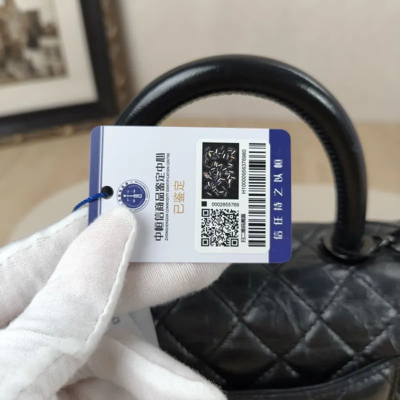 Chanel Top Handle Bag Coco Handle​ Grey Calfskin Small24 × 10 × 14 cm — detail view 6 of 14