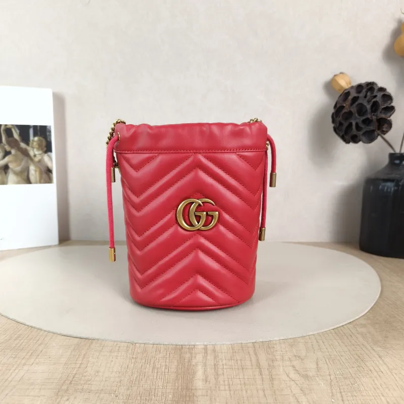 GUCCI Crossbody Bag GG Marmont Marmont Red Calfskin Small 14 × 13 × 17 cm