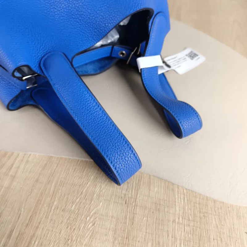 Hermès Top Handle Bag Picotin Lock 18 18 I7 TC Calfskin Small 18 × 13 × 18 cm Y — detail view 8 of 8