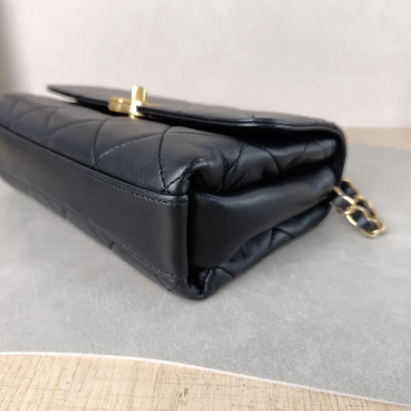 Chanel Crossbody Bag Crossbody Bag Black with Gold-Tone Hardware Lambskin Mini 20 × 6.5 × 13 cm — detail view 16 of 16