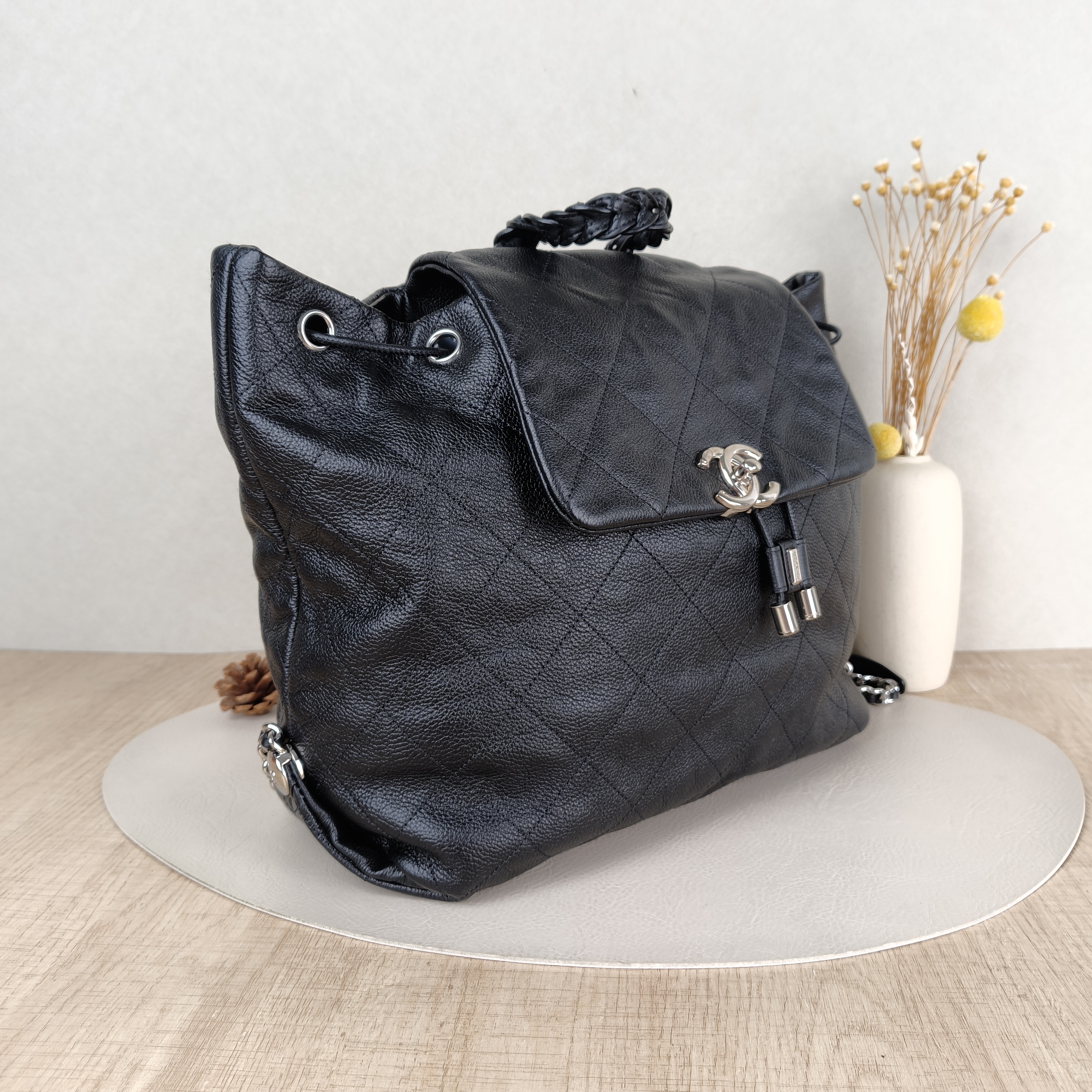 Chanel Backpack Backpack Black Calfskin One Size27 × 14 × 29 cm — cover view 5 of 5
