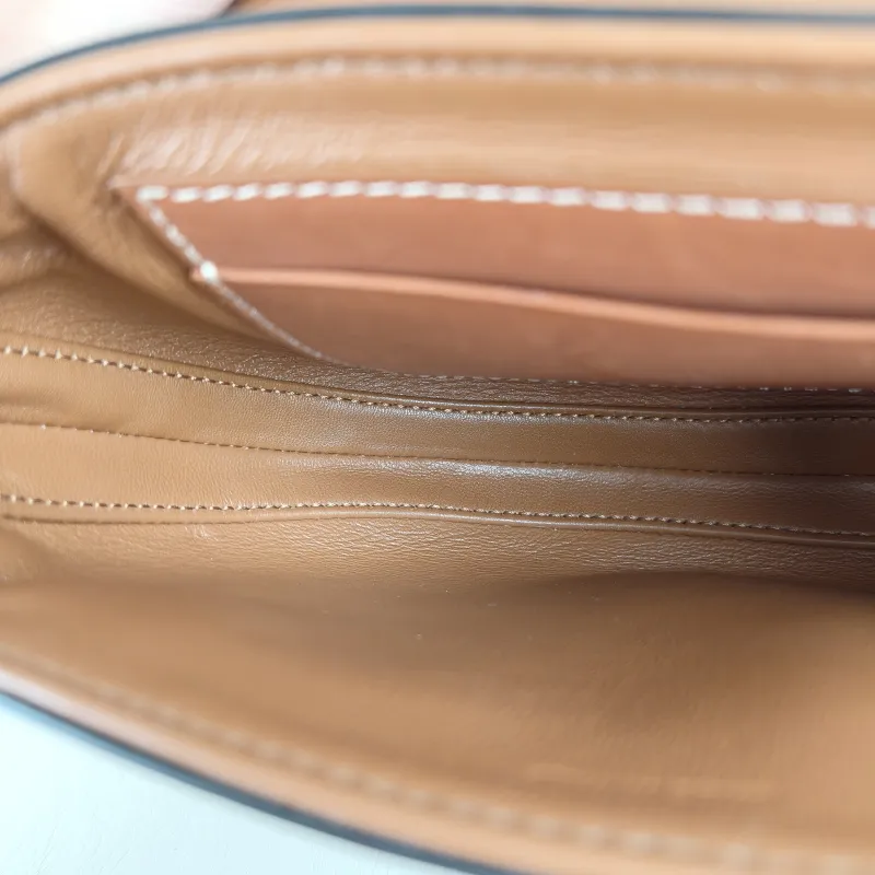 CELINE Crossbody Bag Besace 16 Caramel Calfskin Small 19 × 6 × 17 cm — detail view 1 of 10