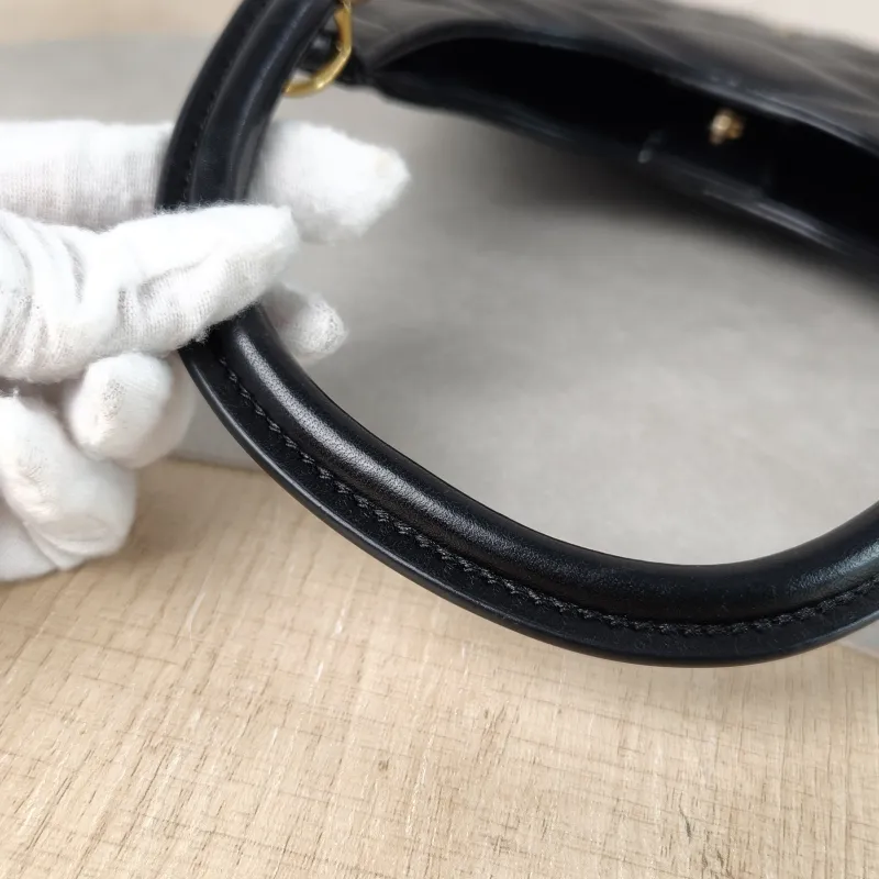 SAINT LAURENT Shoulder Bag Black Lambskin One Size 20 × 3 × 21 cm — detail view 4 of 13