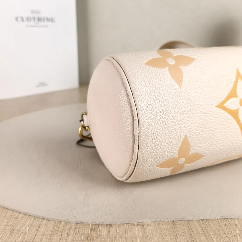 Louis Vuitton Crossbody Bag Papillon · Monogram Empreinte Embossed Calfskin BB 20 × 10 × 10 cm — detail view 3 of 9