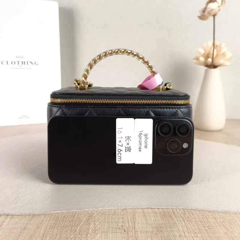 Chanel Crossbody Bag Edition Black Lambskin Mini 16 × 8 × 9.5 cm — cover view 4 of 5