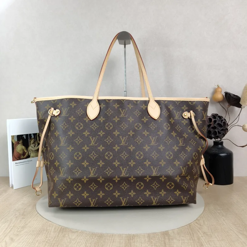 Louis Vuitton Shoulder Bag Neverfull Monogram PVC Large39 × 19 × 32 cm — cover view 3 of 5