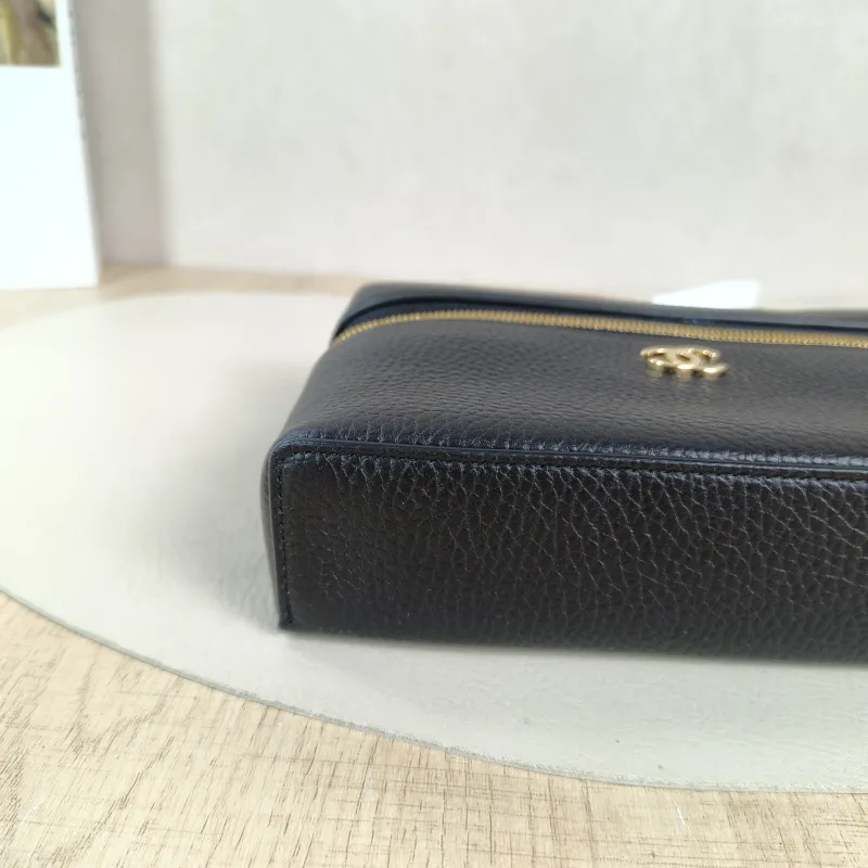 Chanel Crossbody Bag lp Box Bag Top Handle Crossbody Bag Black Calfskin One Size 19.5 × 5 × 17 cm — detail view 7 of 14