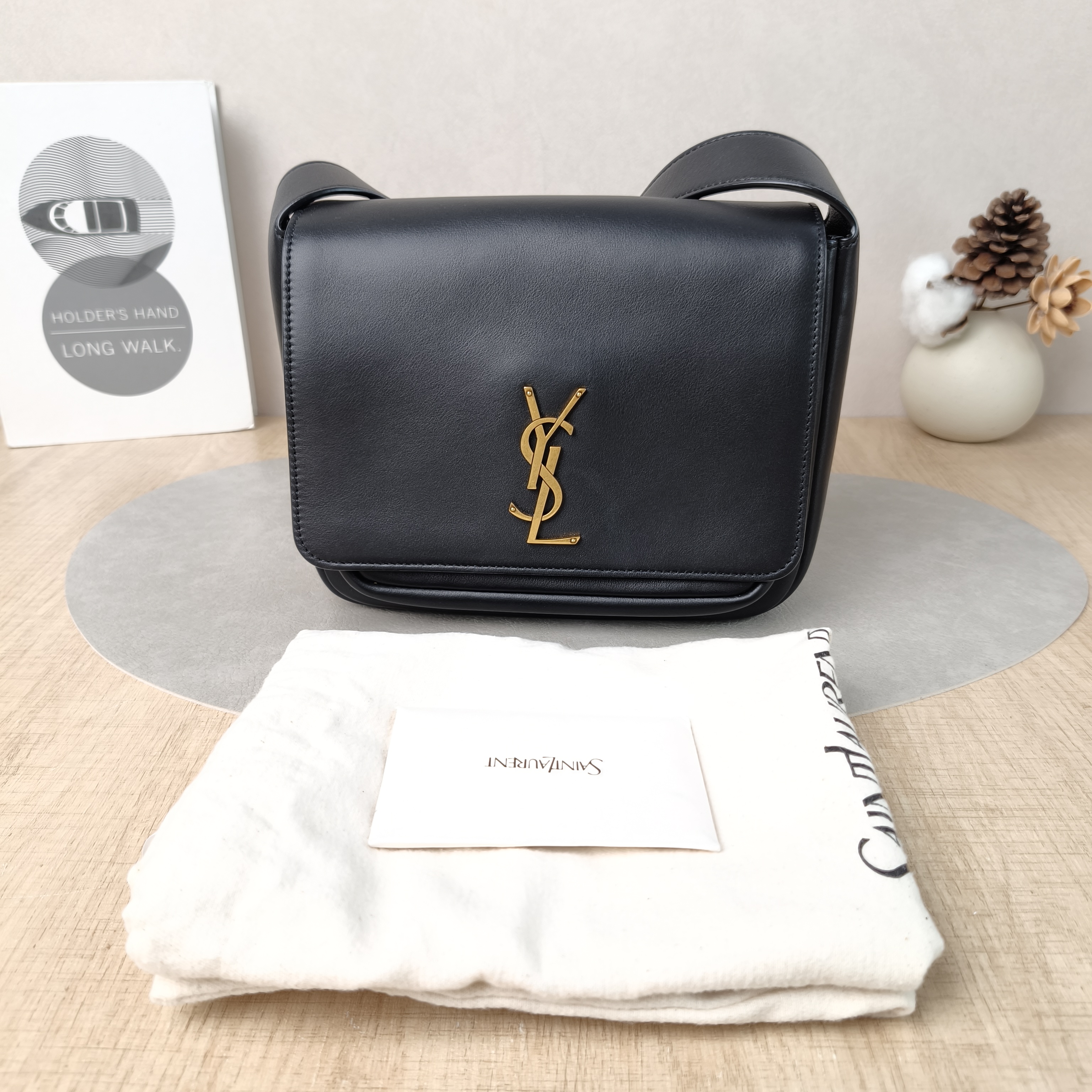 SAINT LAURENT Crossbody Bag Niki Besace Messenger Bag Black Calfskin Small21.5 × 9.5 × 16 cm — cover view 4 of 6