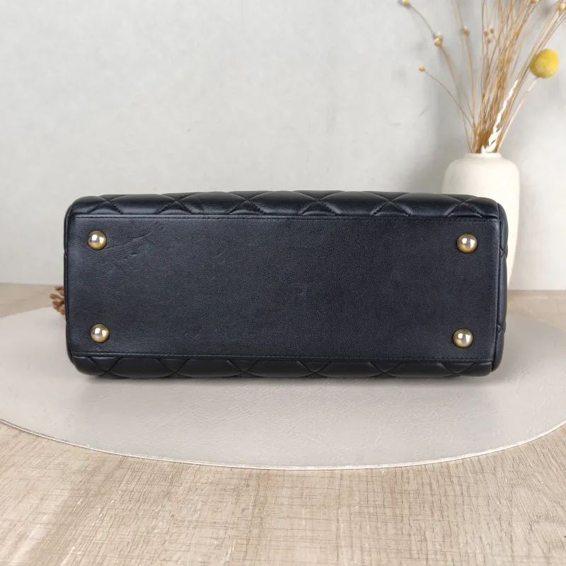 Chanel Shoulder Bag Tote Bag Black Calfskin Large 28 × 11 × 19 cm — cover view 2 of 5