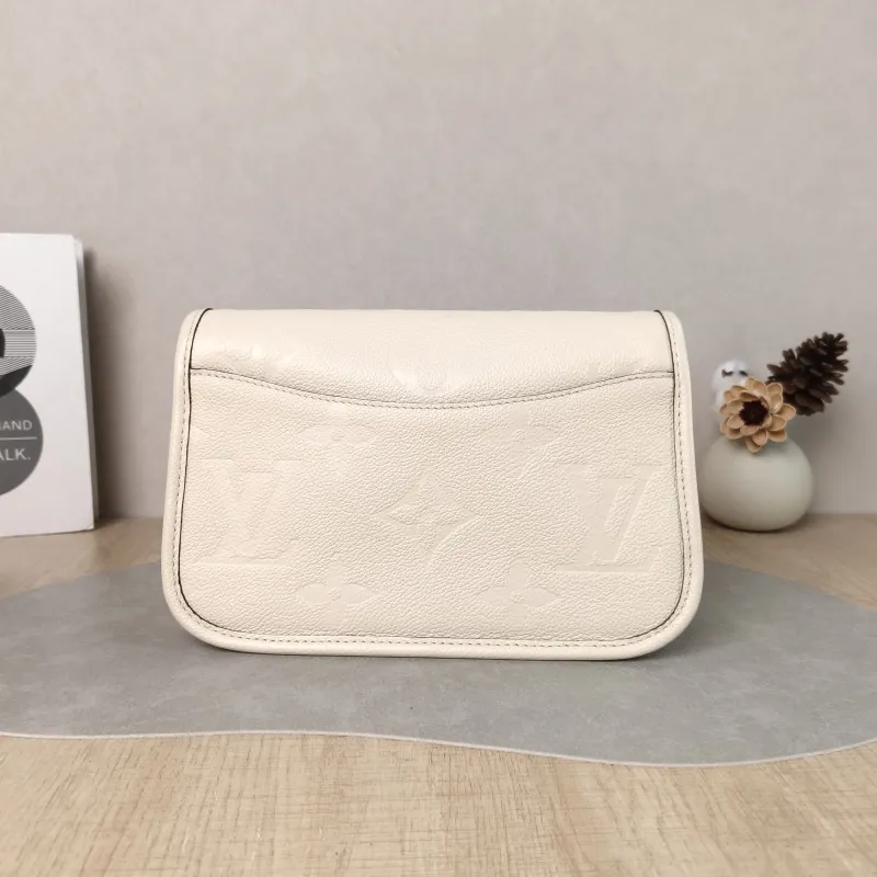 Louis Vuitton Crossbody Bag Diane Baguette Bag White Monogram Empreinte Embossed Calfskin Small 24 × 9 × 15 cm — cover view 5 of 6