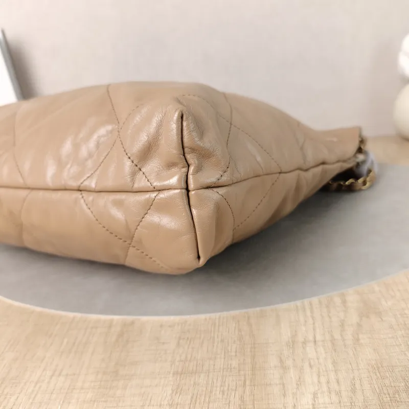 Chanel Shoulder Bag22Bag Taupe Calfskin Small35 × 7 × 37 cm — detail view 12 of 17