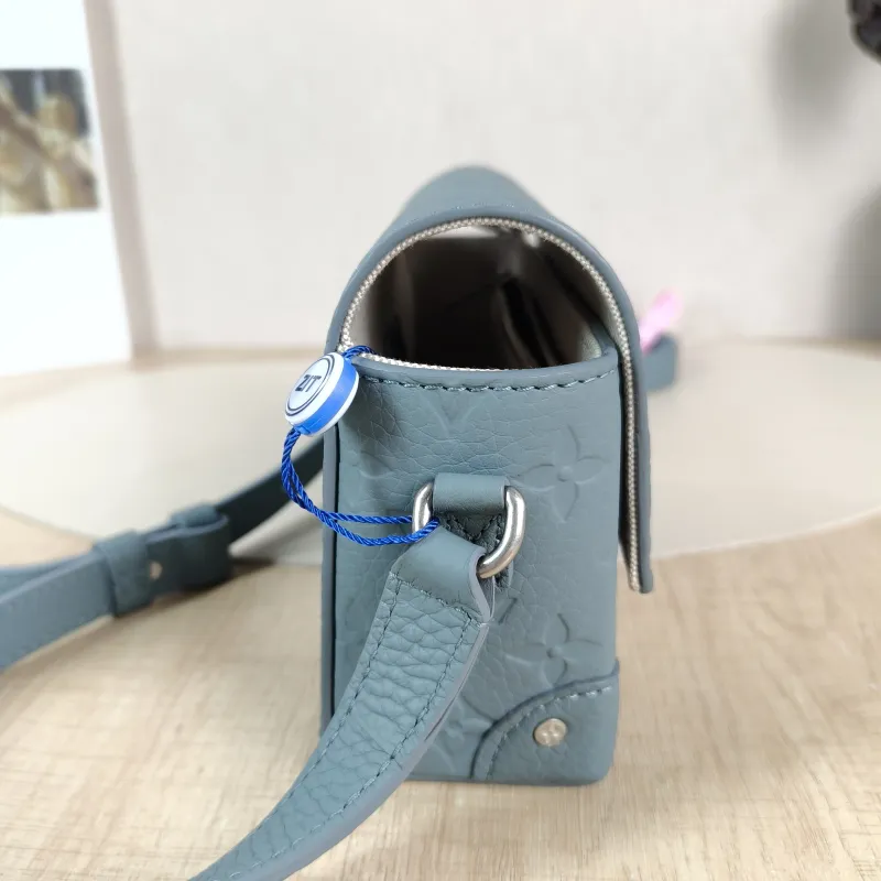 Louis Vuitton Crossbody Bag Steamer Box Green Calfskin Mini 18 × 6.5 × 11 cm — detail view 2 of 13