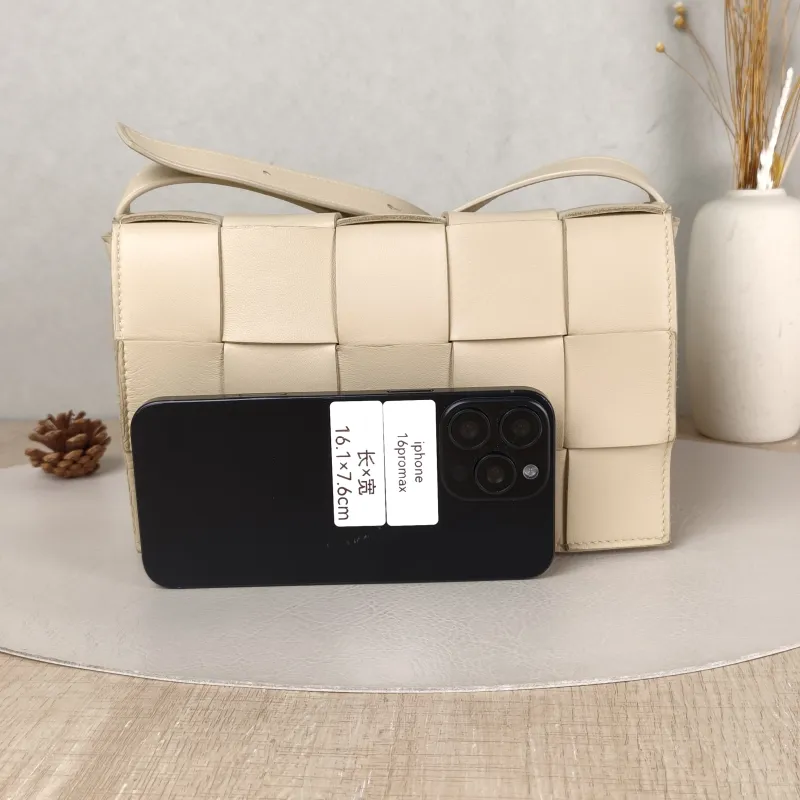 Bottega Veneta Crossbody Bag Cassette Woven Beige Lambskin Medium 23 × 5 × 15 cm — cover view 4 of 5