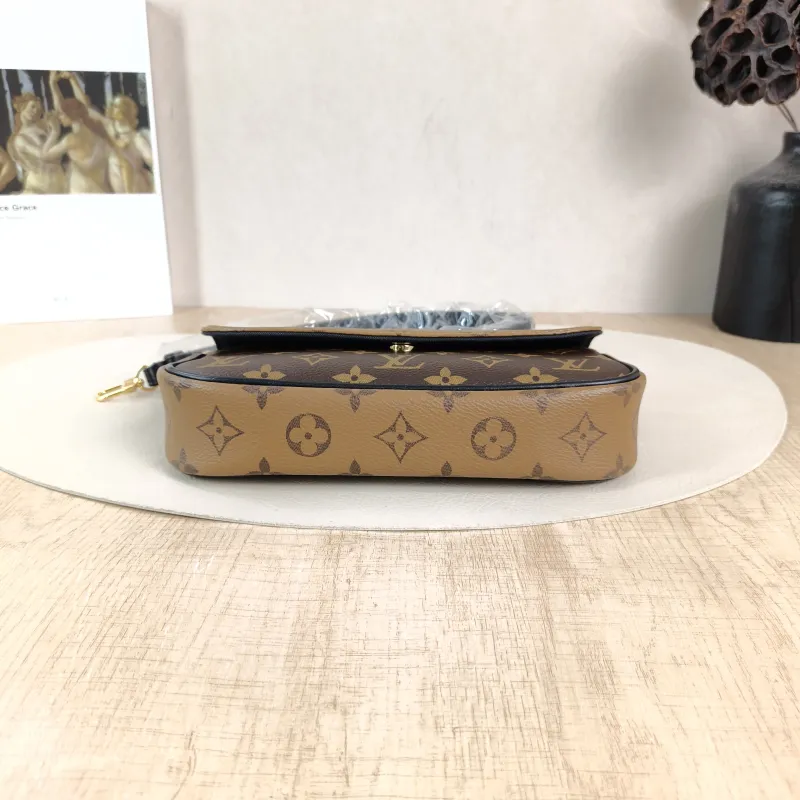 Louis Vuitton Crossbody Bag IVY Monogram PVC Small 23.5 × 4.3 × 12 cm — cover view 2 of 5