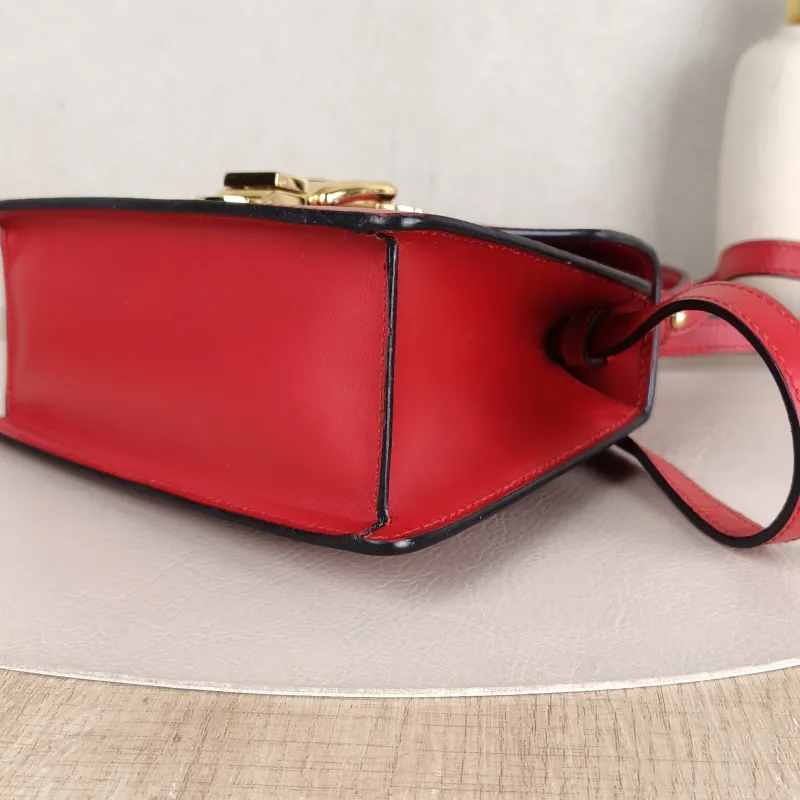 GUCCI Crossbody Bag Sylvie Edition Red Calfskin Mini 20 × 8 × 14 cm — detail view 4 of 12