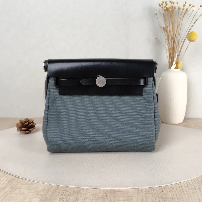 Hermès Crossbody Bag Herbag Zip 20 Calfskin，Canvas Mini 20.5 × 7 × 16.5 cm K