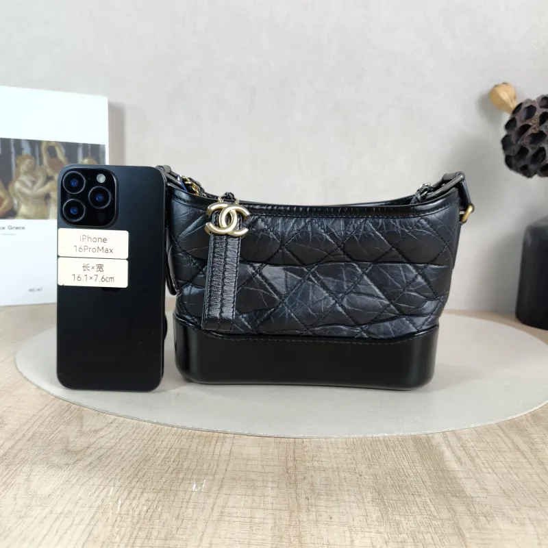 Chanel Crossbody Bag Gabrielle Gabrielle Bag Black CC alfskin Small20 × 8 × 15 cm — cover view 2 of 5