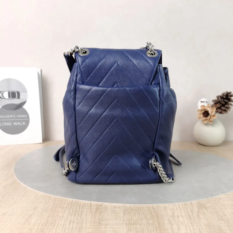 Chanel Backpackv Backpack Navy Lambskin Small18 × 11 × 23 cm — cover view 5 of 5