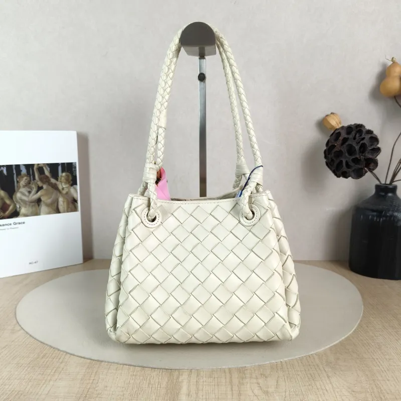 Bottega Veneta Crossbody Bag Parachute White Lambskin Small 20 × 17 × 16.5 cm — cover view 2 of 5